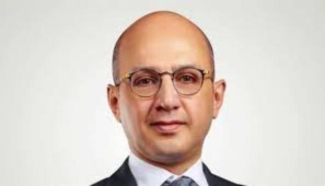النائب هشام حسين