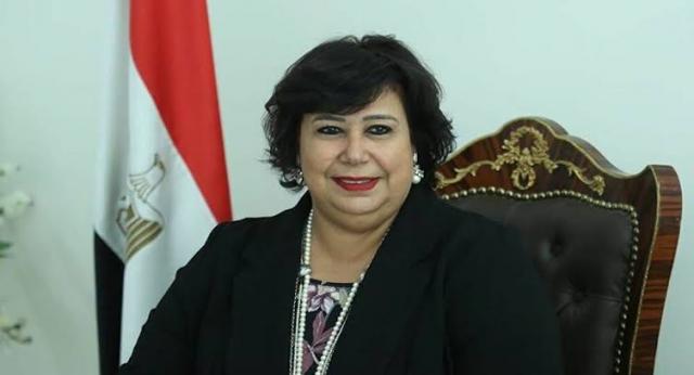 وزيرة الثقافة ..د.ايناسعبدالدايم....المخرجة المسرحية عبيرلطفي