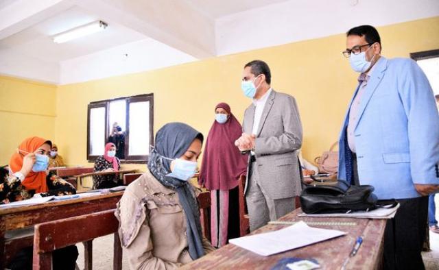 جانب من جولة المحافظ