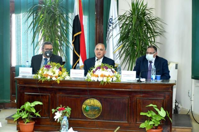 وزير الري