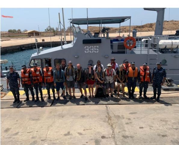 «البحرية المصرية» تنقذ يخت شراعي على متنه 10 أفراد من جنسيات مختلفة