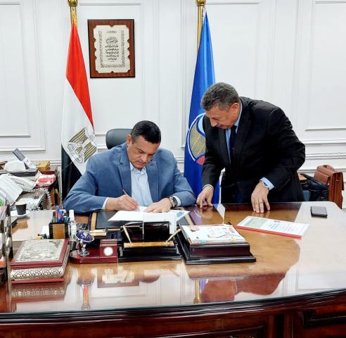 محافظ البحيرة