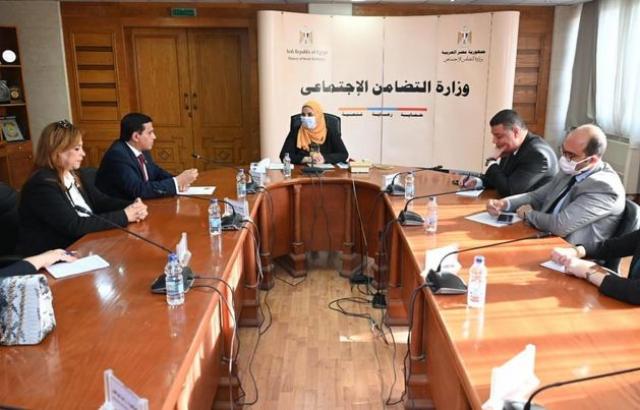 وزيرة التضامن تبحث مع حزب حماة الوطن تعزيز الجهود المشتركة بالرعاية الاجتماعية