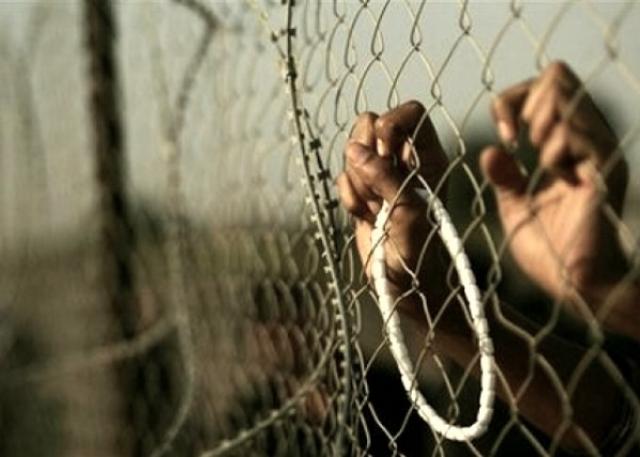 «نادي الأسير»: إدارة سجون الاحتلال تفرض إجراءات عقابية جماعية بحق الأسرى