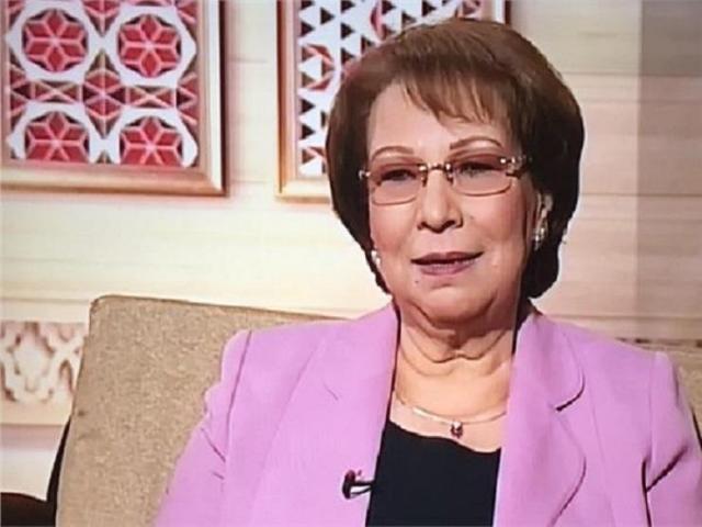 القديرة المخرجة انعام محمد علي