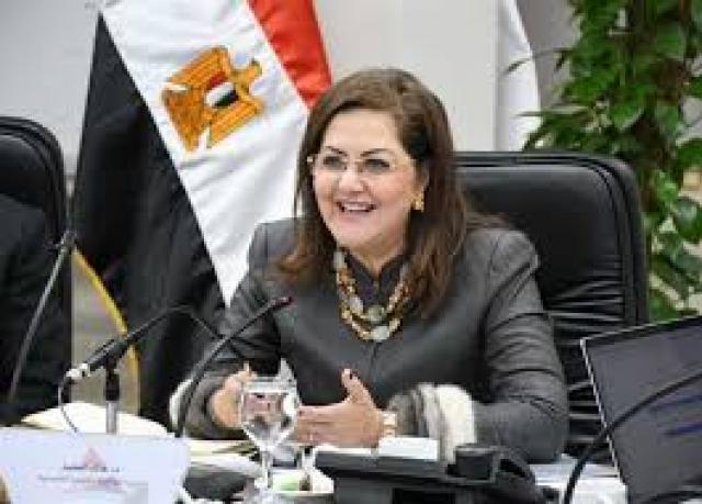 وزيرة التخطيط تستعرض محاور المشروع القومي لتنمية الأسرة المصرية بمجلس الشيوخ