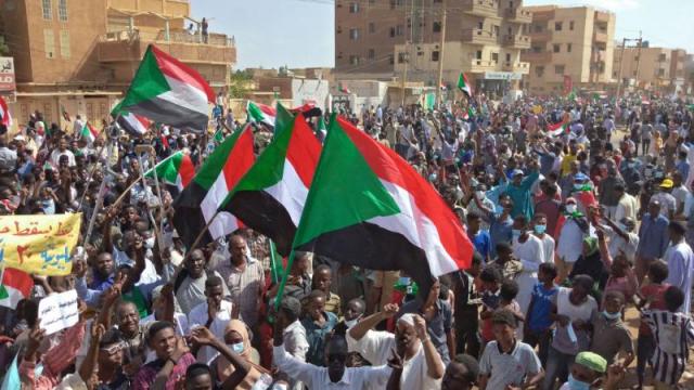 محاولات لكسر حالة الجمود السياسى فى السودان