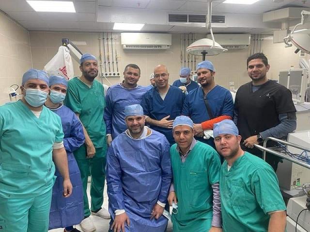 الفريق الطبي