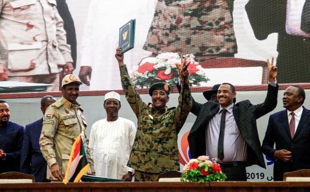 ضغوط واسعة لتغيير خارطة التحول السياسى فى السودان