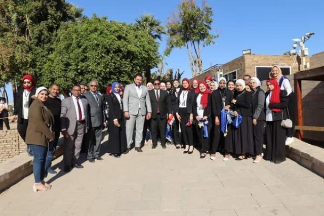 فوج الفتاة الجامعية للجامعات المصرية بالأقصر