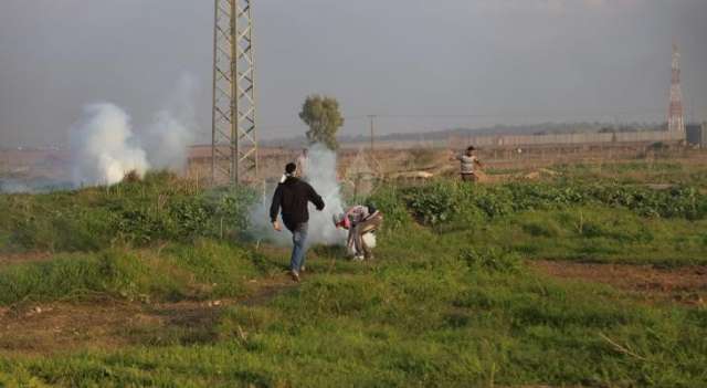 الاحتلال يستهدف المزارعين شرق غزة