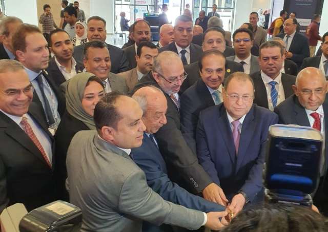 نائب وزير الكهرباء يفتتح المعرض والمؤتمر الدولى السادس للتكييف والتبريد وتدفئة الهواء