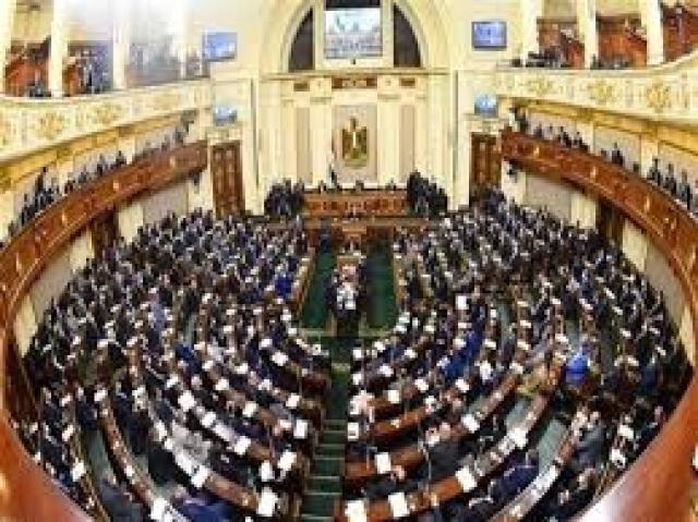 أزمة  فى البرلمان بين الحكومة والنواب بسبب «تخطيط المصاطب»..والوزراء يتمسكون بالحذف