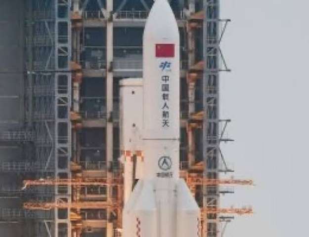 القومي للبحوث الفلكية يتابع رصد الصاروخ الصيني الخارج عن السيطرة لحين سقوطه