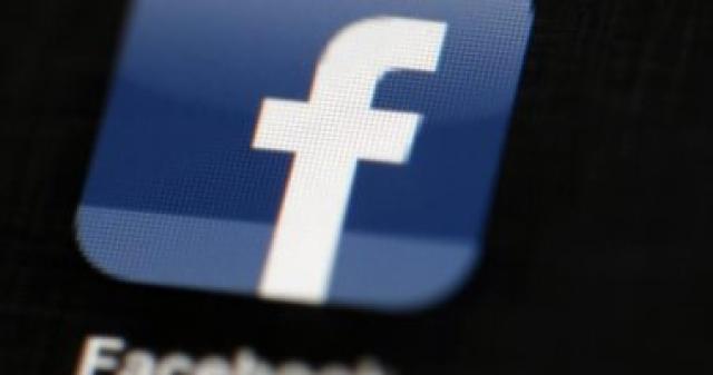 فيسبوك يغلق ميزة التسوق المباشر للتركيز على Reels