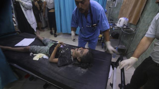 بينهم 6 أطفال.. ارتفاع حصيلة الشهداء في غزة إلى 32 قتيلا