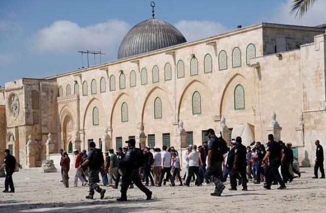 وزارة شؤون القدس: انتهاكات الاحتلال في الأقصى تتطلب وقفة جادة لإنقاذه
