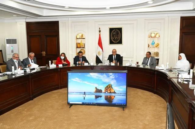 «الإسكان» يتابع موقف تنفيذ وحدات المبادرة الرئاسية «سكن لكل المصريين»