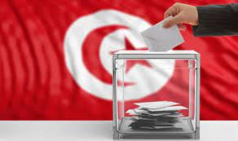 رئيس هيئة الانتخابات بتونس يستبعد التخلي عن شرط التزكيات في الانتخابات التشريعية