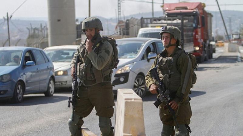 اندلاع مواجهات بين شبان فلسطينيين وقوات الاحتلال في عدة مناطق