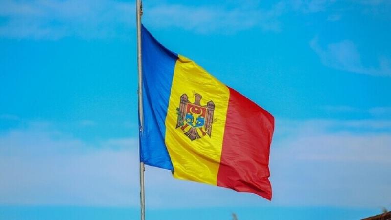 مولدوفا تطرد موظفا بالسفارة الروسية بعد سقوط شظايا صاروخية