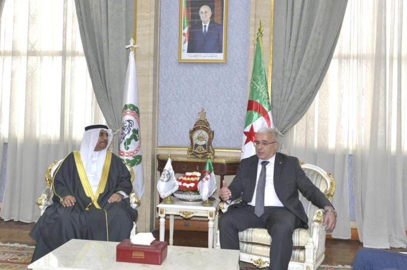 رئيس البرلمان العربي يثمن جهود  الجزائر لإنجاح القمة العربية