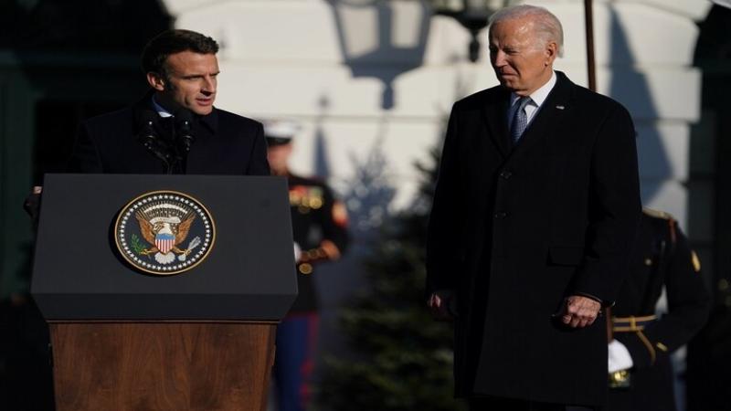 ماكرون: فرنسا والولايات المتحدة لن تجبرا أوكرانيا على التفاوض