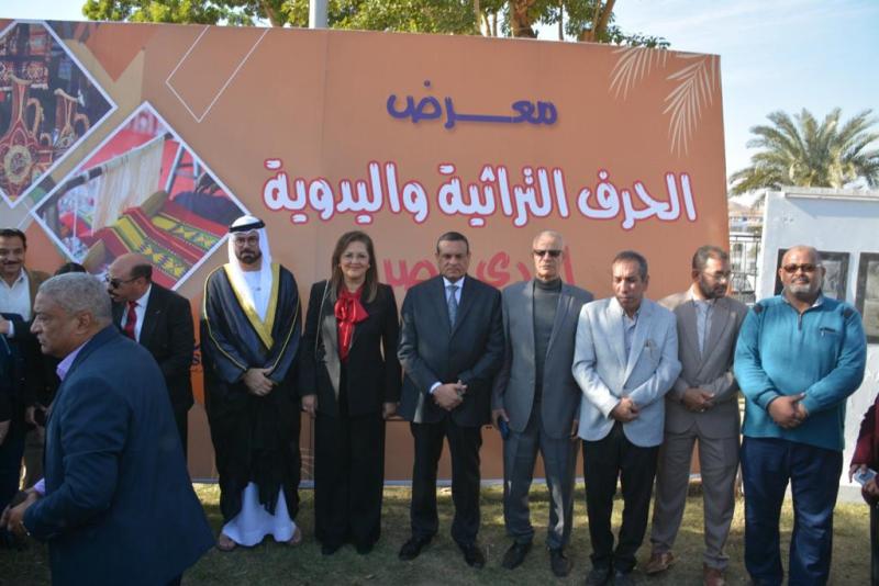 افتتاح معرض ” أيادى مصر” للمنتجات التراثية واليدوية بمشاركة عارضين من 11 محافظة