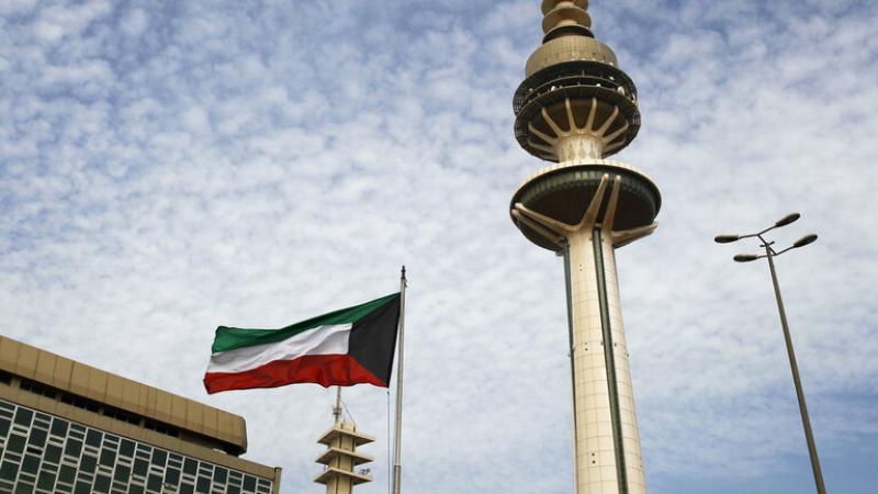 وزير الدفاع الكويتي يقدم استقالته لرئيس الوزراء