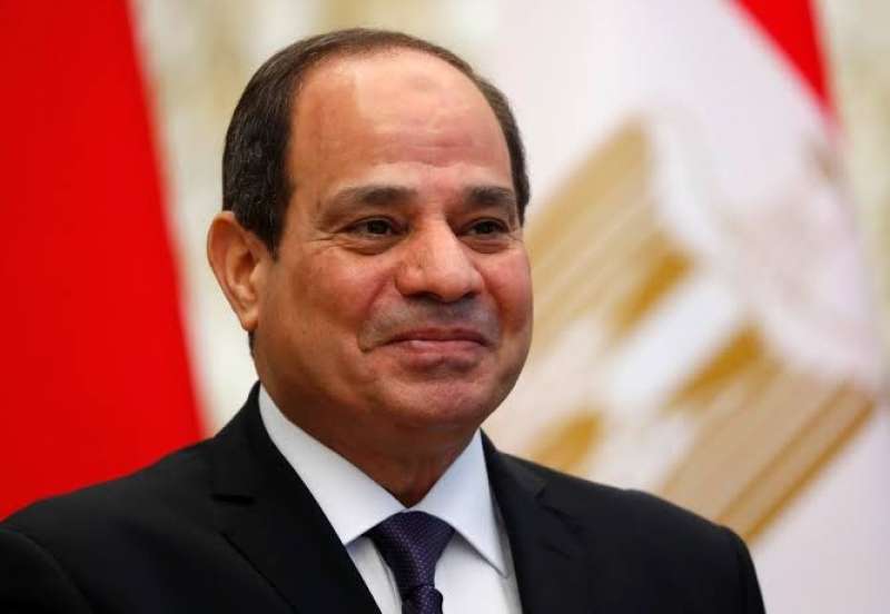 الرئيس السيسي يهنىء المصريين بعيد الميلاد المجيد