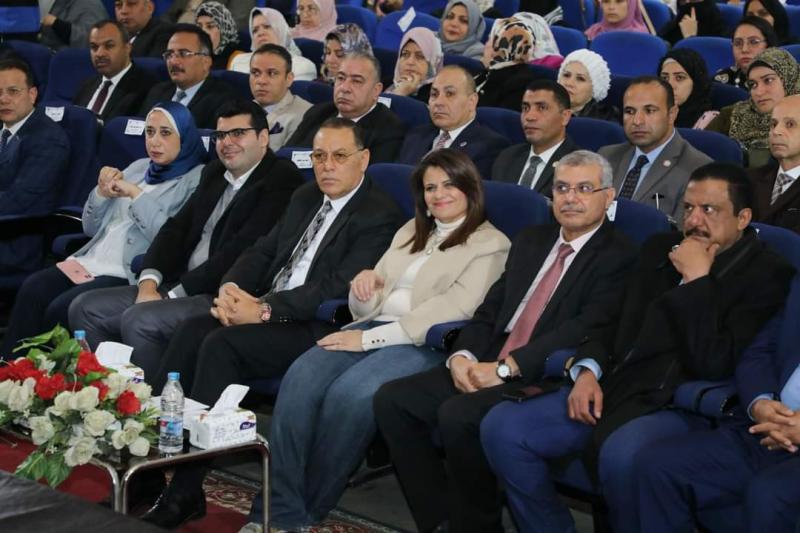 وزيرة الهجرة ومحافظ الشرقية يفتتحان فعاليات المرحلة الجديدة من مبادرة مراكب النجاة