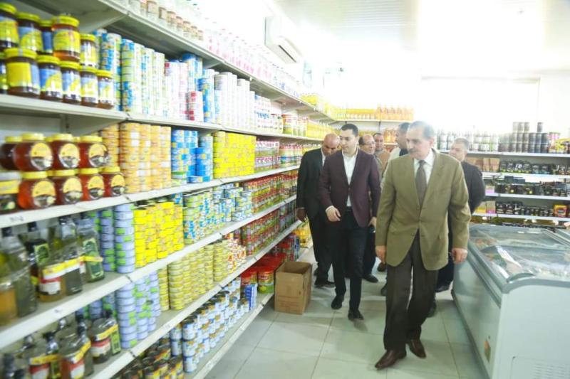 محافظ كفر الشيخ يتفقد المنفذ الدائم لمتابعة توفير المواد الغذائية