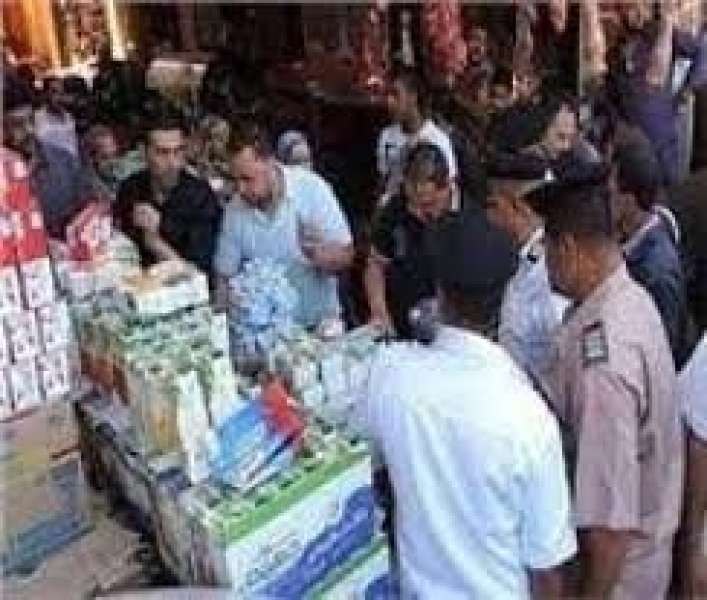 وزارة الداخلية تواصل جهودها لضبط الأسواق والتصدي لحجب السلع الغذائية