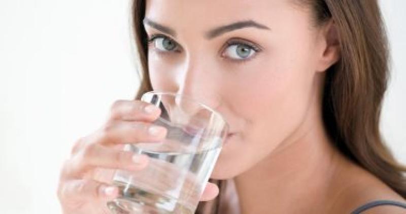 6 امتيازات صحية لشرب الماء.. منها زيادة مستويات الطاقة وتعزيز الهضم