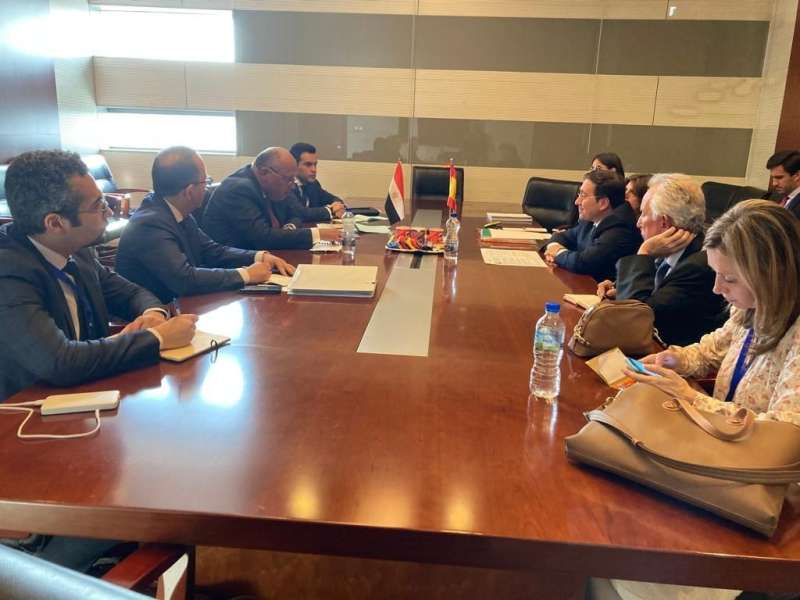 شكري يلتقي وزير خارجية إسبانيا على هامش اجتماعات الاتحاد الأفريقي
