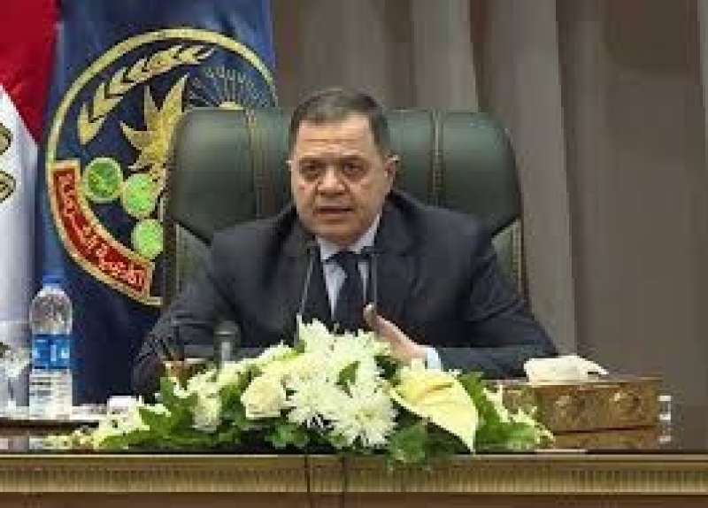 وزير الداخلية يهنئ الرئيس السيسي وقادة الدولة بذكرى الإسراء والمعراج