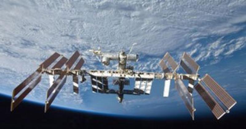 ”روسكوزموس” تكشف موعد رواد الفضاء الروس العالقين للأرض