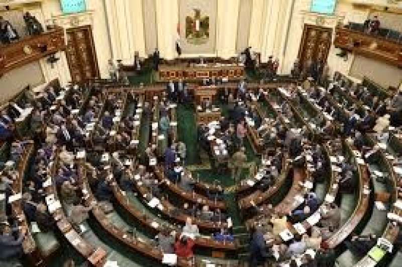 النواب يبدأ مناقشة مد فترة تطبيق قانون تسهيلات سيارات المصريين بالخارج
