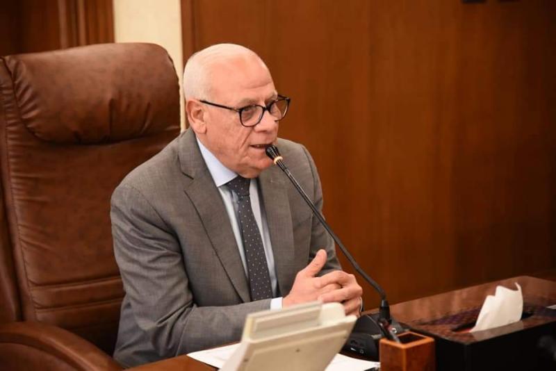 محافظ بورسعيد أمام البرلمان: قرار التأمين الصحي عظيم  وكل المحافظات بتحسدنا