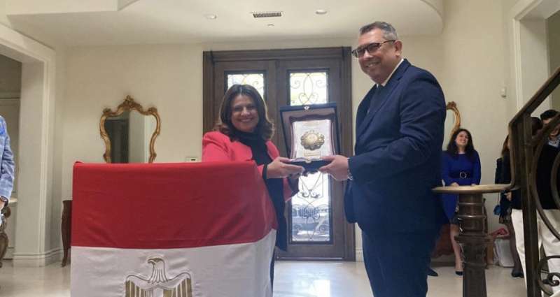 قنصل مصر في لوس أنجلوس ينظم حفل استقبال رسمي لوزيرة الهجرة في ”بيت مصر”