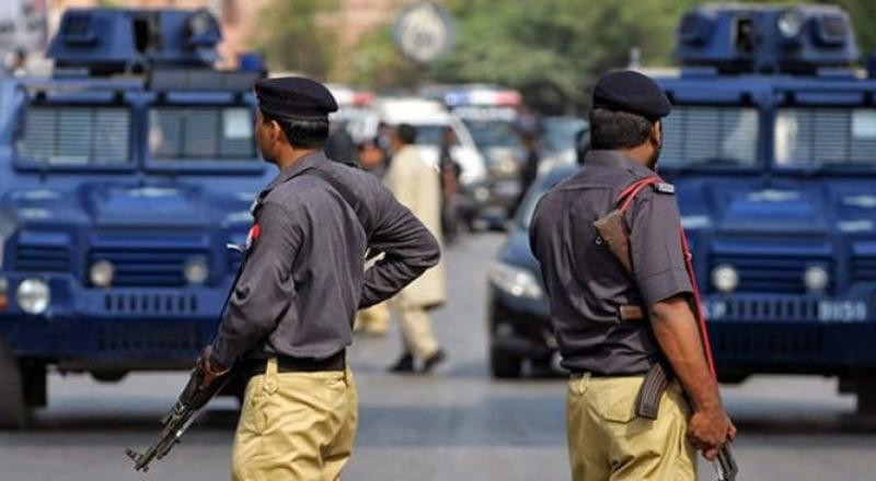 مقتل 4 أثناء محاولتهم الحصول على طحين مجاني في مراكز حكومية بباكستان