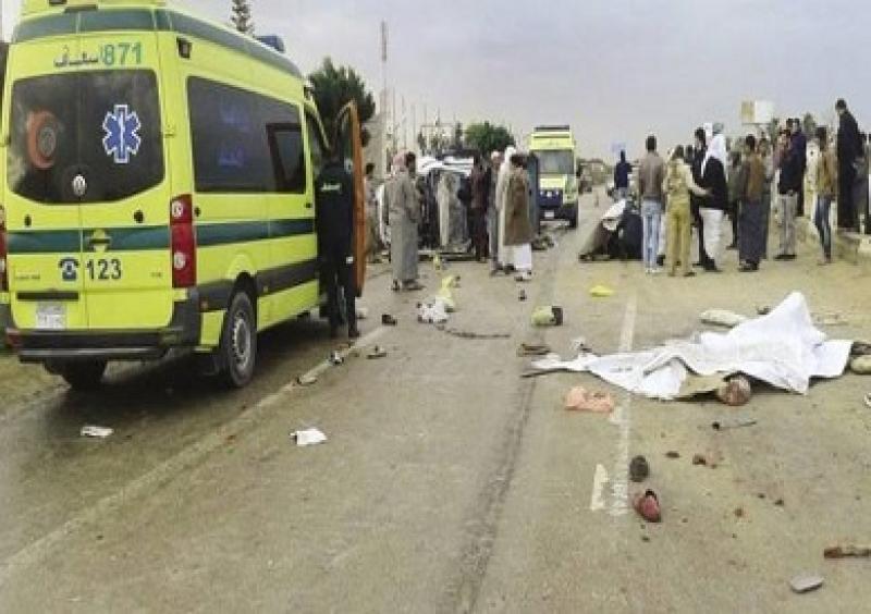 مصرع شاب وإصابة ٣ آخرين في تصادم بصحراوي المنيا الغربي