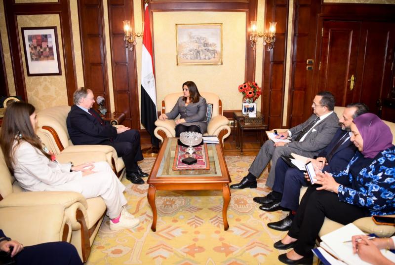 وزيرة الهجرة تستقبل سفير الاتحاد الأوروبي لدى مصر لبحث إنشاء مركز مصري أوروبي