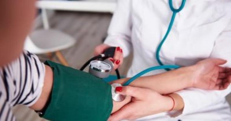 علاج ارتفاع ضغط الدم.. 5 تغييرات غذائية للتحكم في الضغط