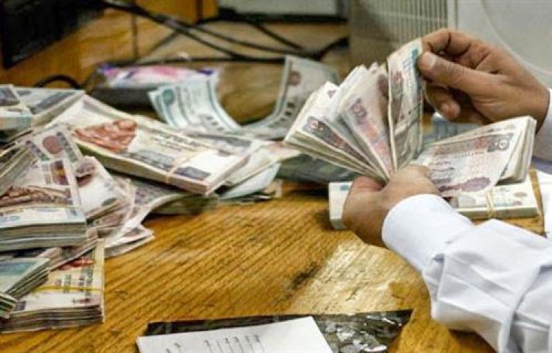 مستريح الجيزة يستولn على مليون و700 ألف جنيه