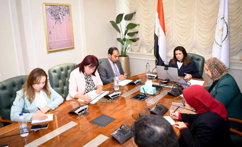 وزيرة الهجرة تلتقي أبناء الجاليتين المصريتين في الهند وباكستان لأول مرة