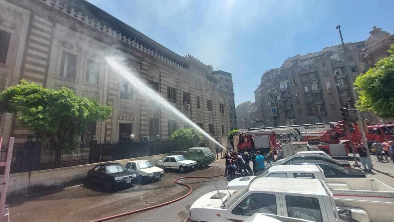 الحماية المدنية تسيطر على حريق نشب أعلى مبنى وزارة الأوقاف