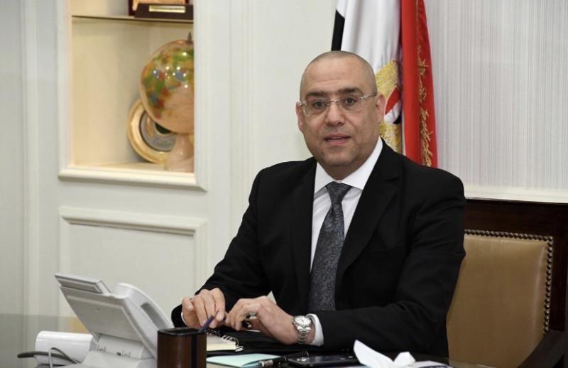 وزير الإسكان يُتابع استكمال تسليم وحدات موظفي الدولة المنتقلين إلى العاصمة الإدارية الجديدة