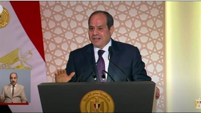 الرئيس السيسي للمصريين: «في أمة يبقى شبابها بالحجم ده وتقلق على بكرة؟»