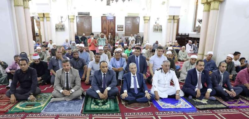 محافظ المنيا يشهد احتفالية مديرية الأوقاف بذكرى المولد النبوي الشريف
